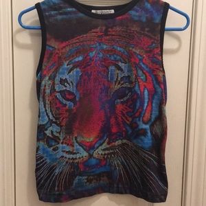 Beautiful colored Lion shirt